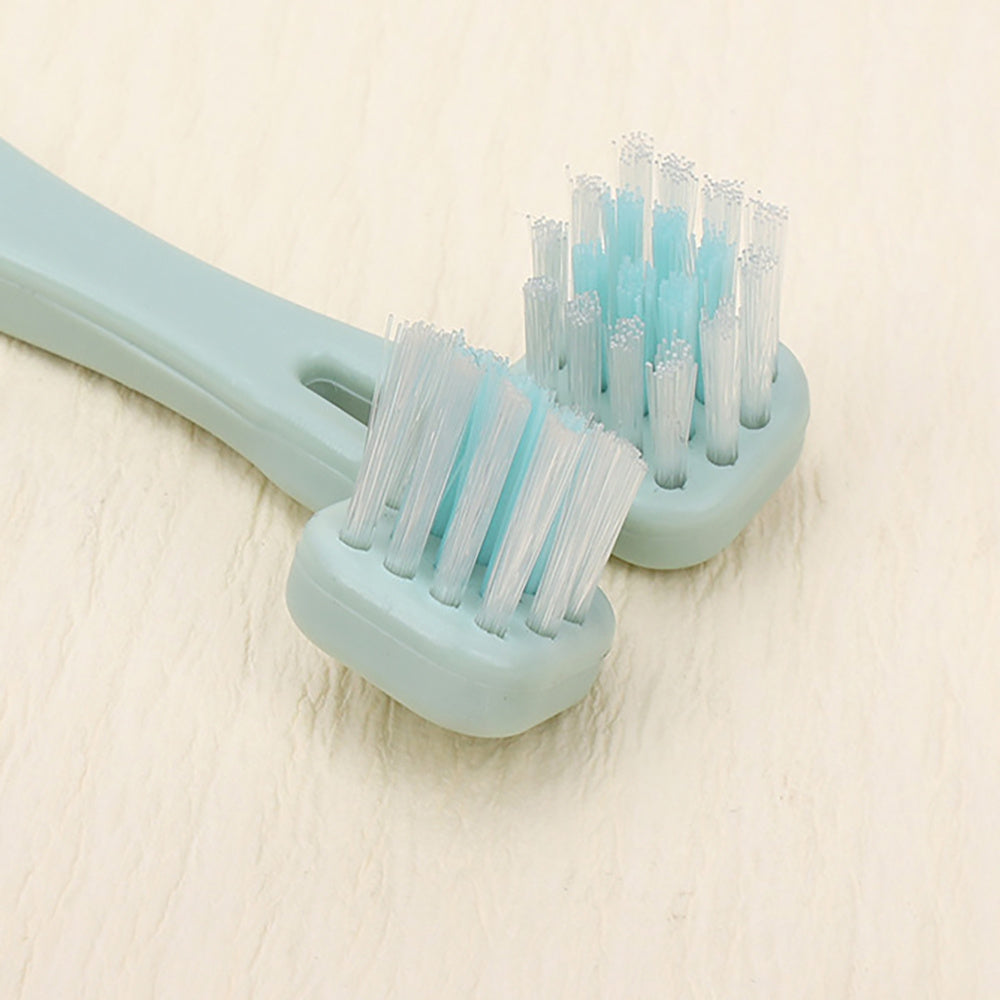 Fullt hundkit med 3 olika borstar, tandborste, nagelklippare och 2 saxar.